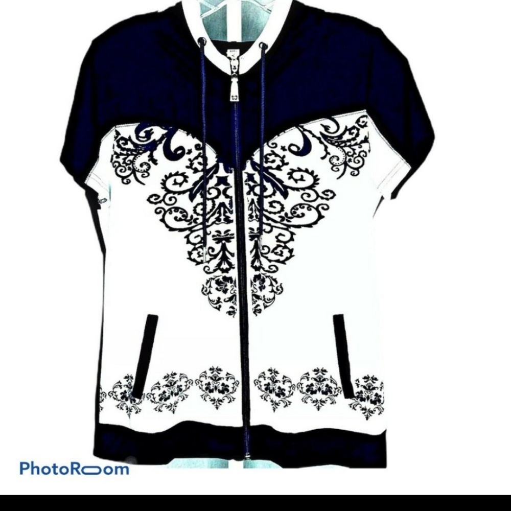 Yuqi-Aolisi corset hoodie